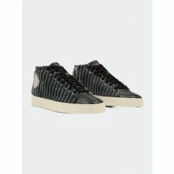 P448 Rocky Rib Sneaker Sneakers